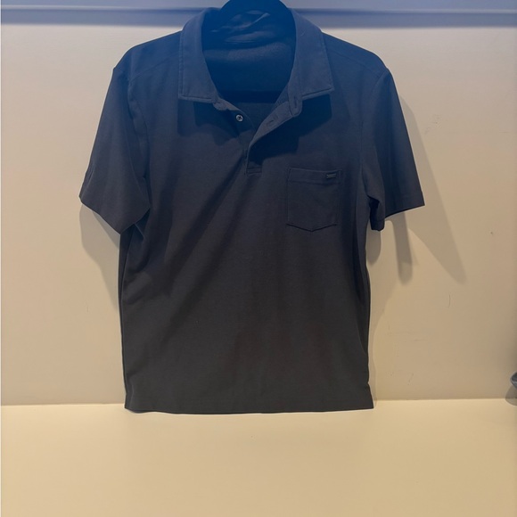 Vuori Ace Polo in DARK GRAY - Picture 2 of 7